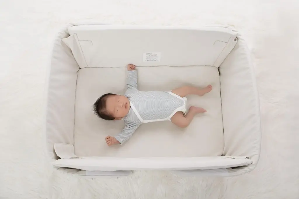 baby sleeping in Angel baby box